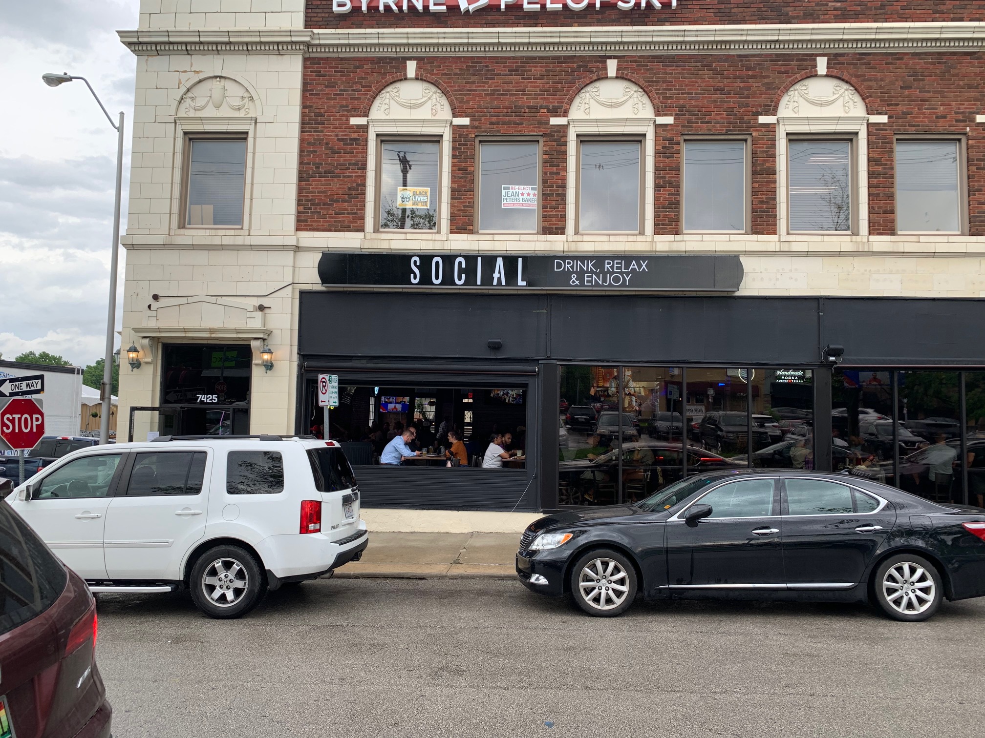 Social Waldo Happy Hour KC