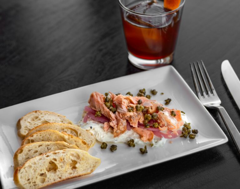 SierraGrill SalmonCrostini2 768x606